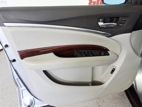 Used 2016 Acura MDX FWD image 13
