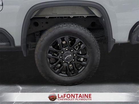 Certified 2025 Chevrolet Silverado 2500 Custom w/ Custom Value Package image 30