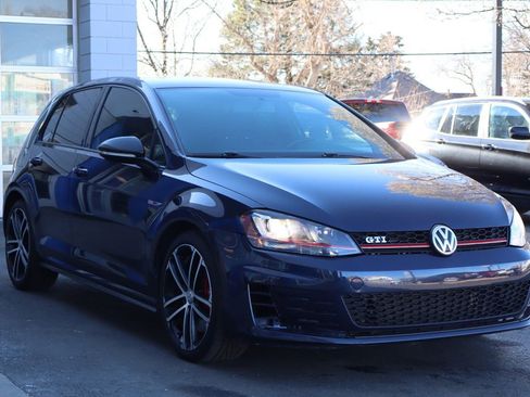 Used 2017 Volkswagen GTI Sport image 7