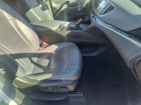 Used 2020 Buick Enclave Essence w/ Sound and Sites Package image 21