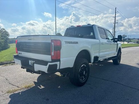 New 2026 Ford F350 Platinum w/ Tremor Off-Road Package AWD/4WD image 4