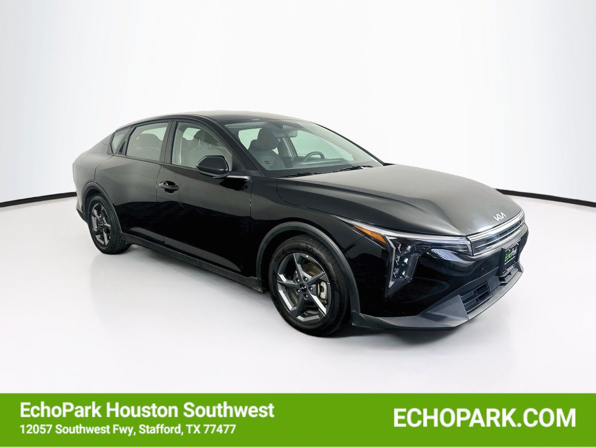 Used 2025 Kia K4 FWD image 1