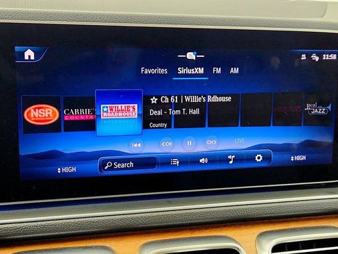 Used 2025 Mercedes-Benz GLE 350 4MATIC image 17