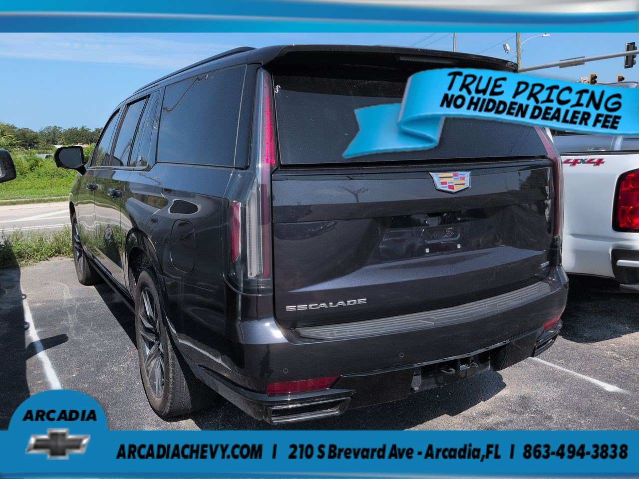 Used 2024 Cadillac Escalade ESV Sport Platinum AWD/4WD image 5