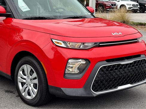 Used 2022 Kia Soul LX image 20