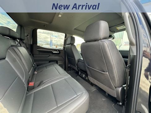 Used 2026 GMC Sierra 1500 SLT image 6