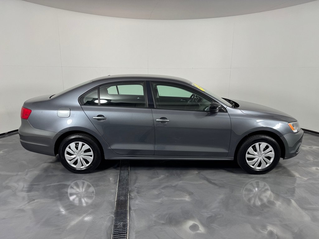 Used 2013 Volkswagen Jetta Sedan FWD image 4