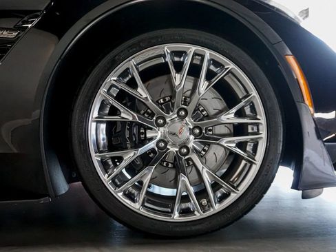 Used 2017 Chevrolet Corvette Z06 RWD image 36