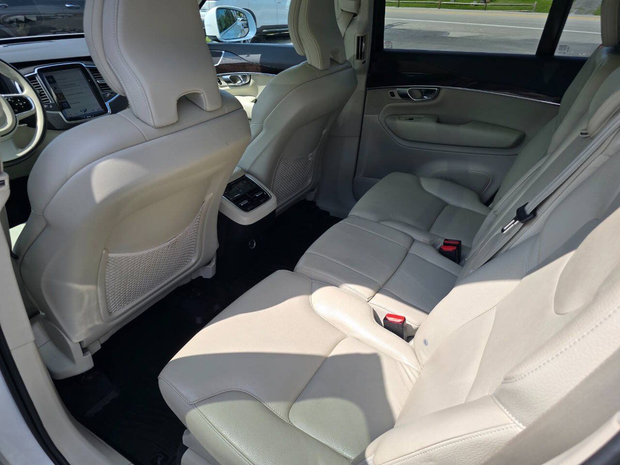 Used 2019 Volvo XC90 T6 Momentum w/ Advanced Package AWD/4WD image 21
