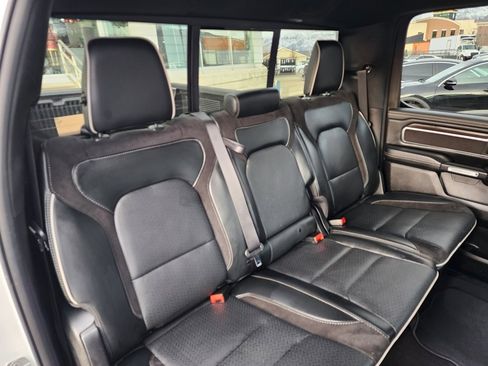Used 2025 RAM 1500 Laramie image 15