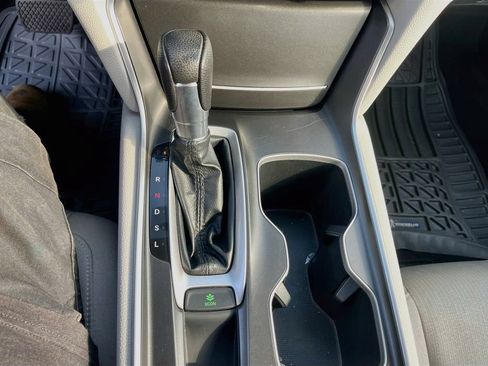 Used 2020 Honda Accord EX image 16