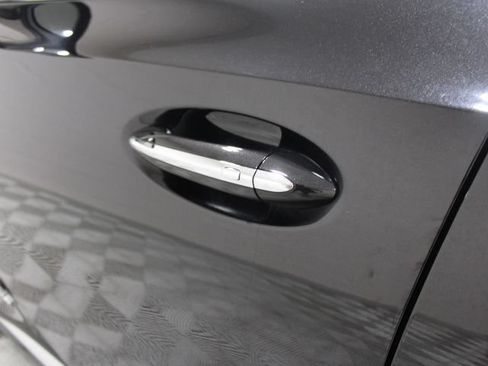 Used 2023 Buick Envision Avenir AWD/4WD image 17