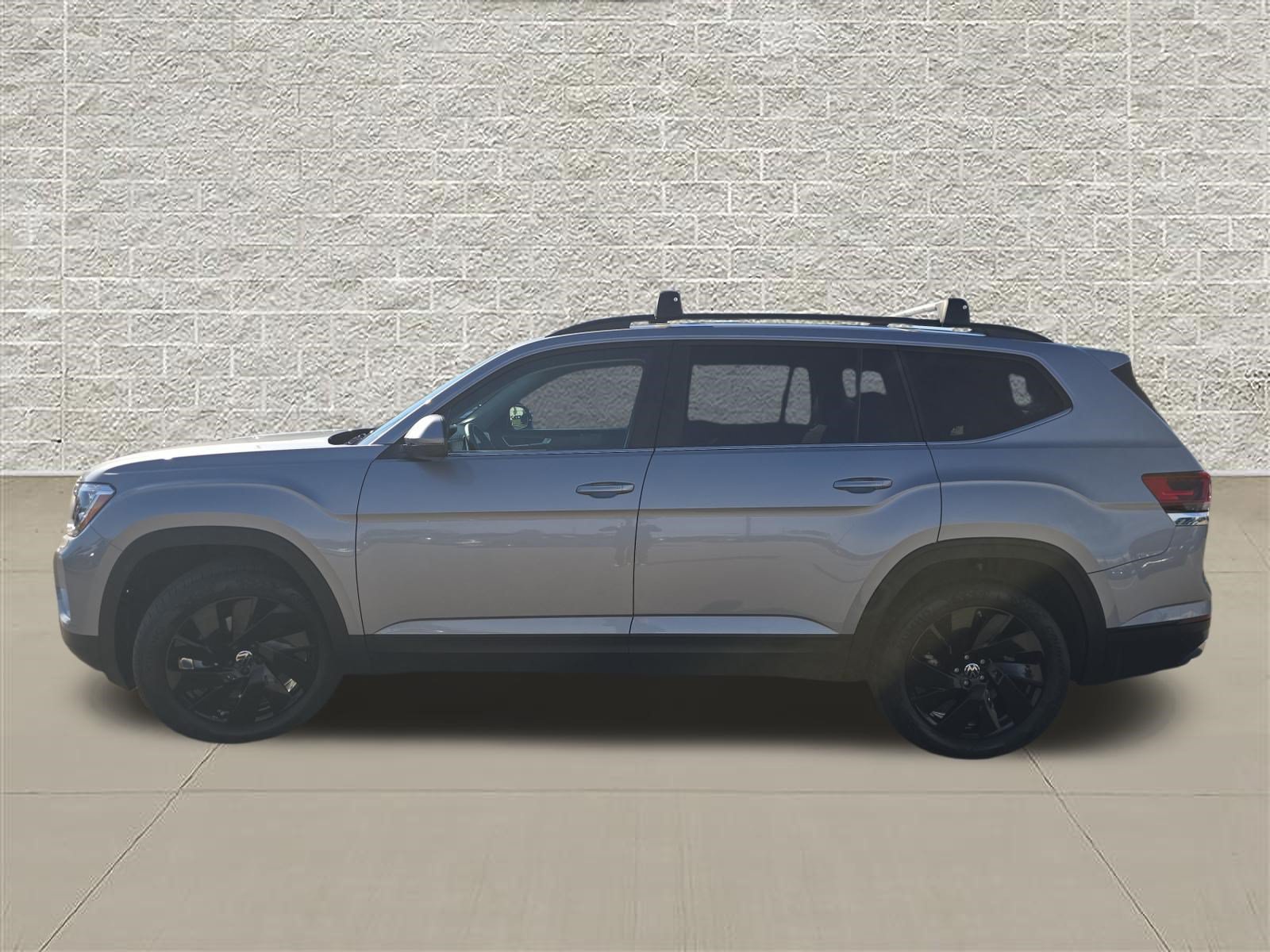 Certified 2025 Volkswagen Atlas SE AWD/4WD image 4