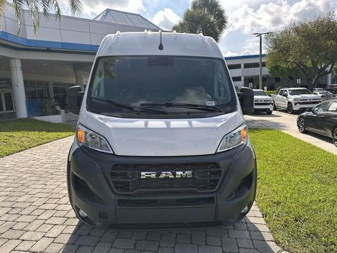 Used 2024 RAM ProMaster 2500 w/ Convenience Group FWD image 18