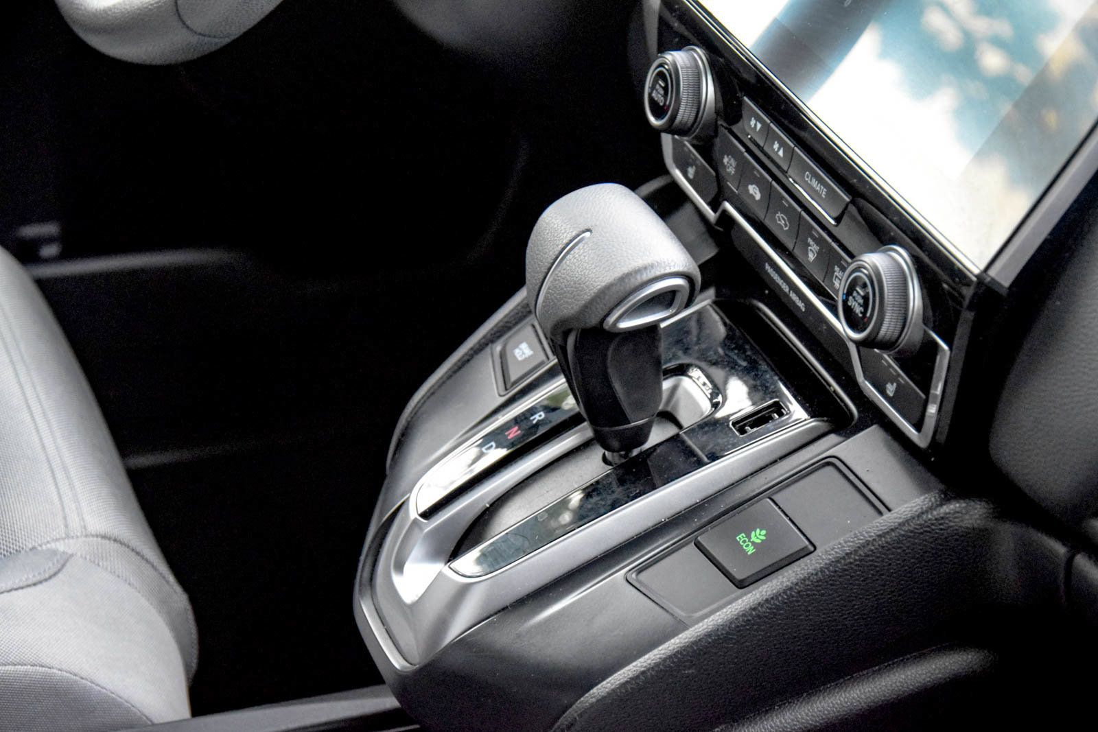 Used 2018 Honda CR-V EX image 9