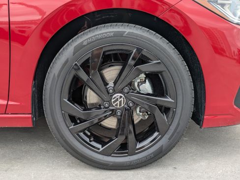 New 2026 Volkswagen Jetta SE FWD image 11