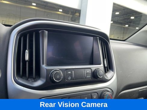 Used 2022 Chevrolet Colorado LT w/ Fleet Safety Package AWD/4WD image 17