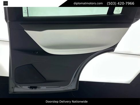 Used 2019 Tesla Model X Performance image 29
