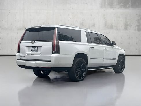 Used 2020 Cadillac Escalade ESV Luxury image 7