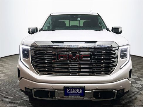 Used 2022 GMC Sierra 1500 Denali image 3