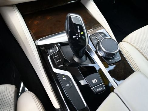 Used 2017 BMW 530i RWD image 50