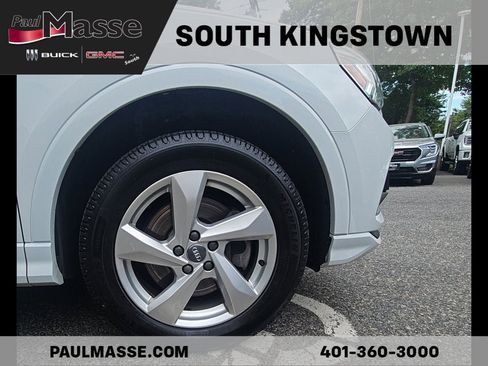 Used 2020 Audi Q3 2.0T Premium Plus AWD/4WD image 9