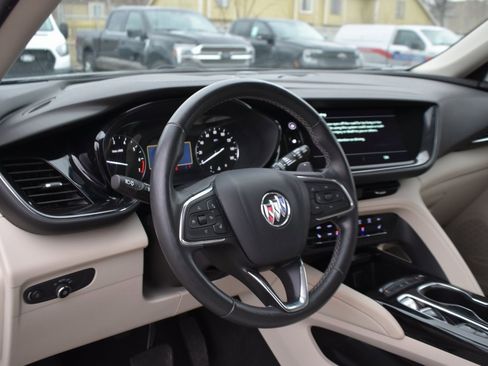 Used 2023 Buick Envision Preferred image 9
