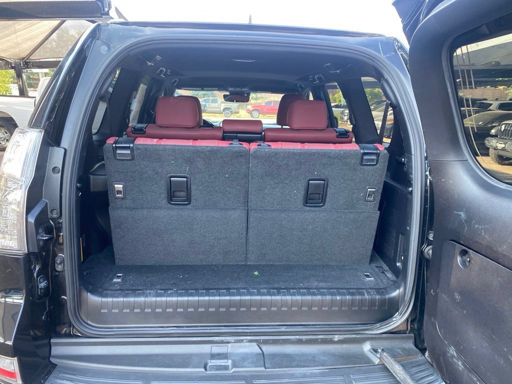 Used 2020 Lexus GX 460 Premium w/ Premium Package AWD/4WD image 44