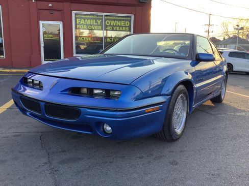 Used 1994 Pontiac Grand Prix SE image 3