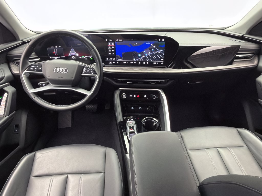 Used 2025 Audi Q5 Premium w/ Convenience Package AWD/4WD image 40
