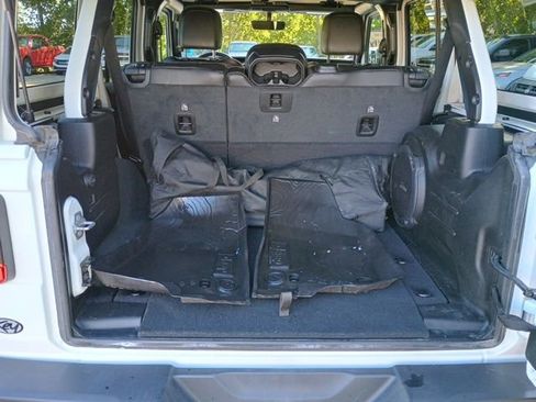 Used 2022 Jeep Wrangler Unlimited Sahara w/ LED Lighting Group image 19