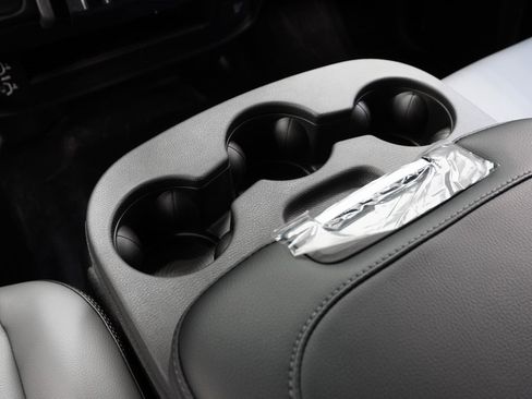 Used 2024 RAM 3500 Tradesman image 27