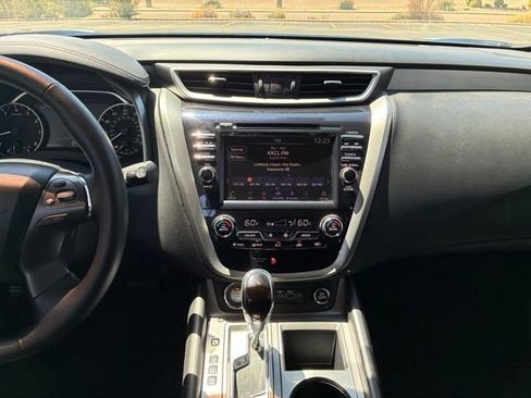 Certified 2023 Nissan Murano SL w/ SL Moonroof Package FWD image 18