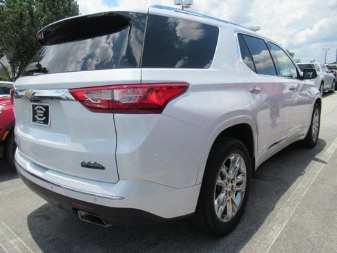 Used 2019 Chevrolet Traverse High Country AWD/4WD image 4