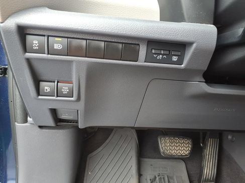 Used 2022 Toyota Sienna LE FWD image 16