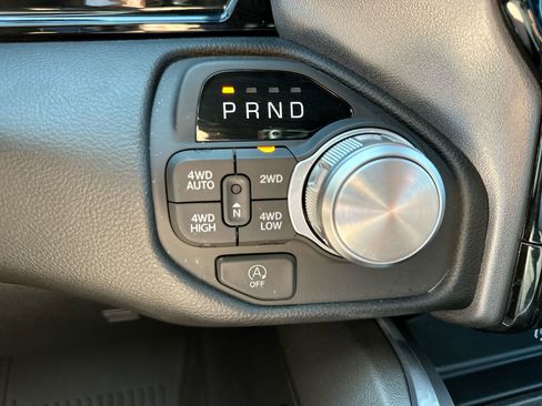 Used 2025 RAM 1500 Laramie w/ Night Edition image 20