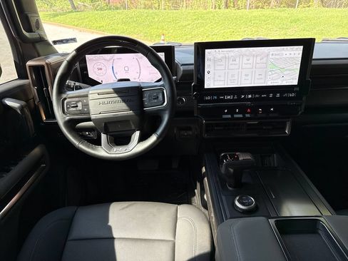Used 2024 GMC Hummer EV 2X AWD/4WD image 23