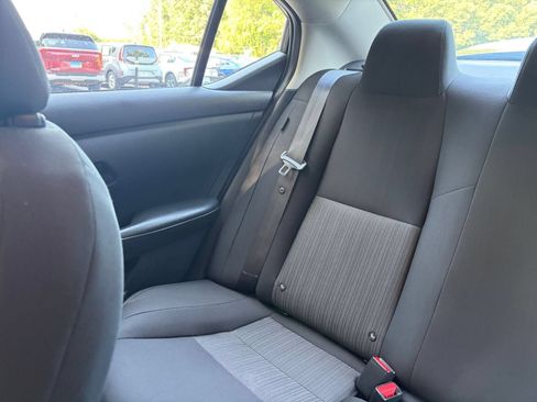 Used 2025 Nissan Sentra SV FWD image 37
