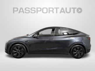 Used 2025 Tesla Model Y Long Range video 2