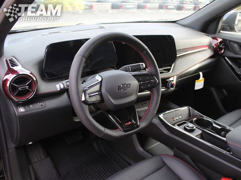 New 2026 Chevrolet Equinox RS w/ LPO, Floor Liner Package image 10