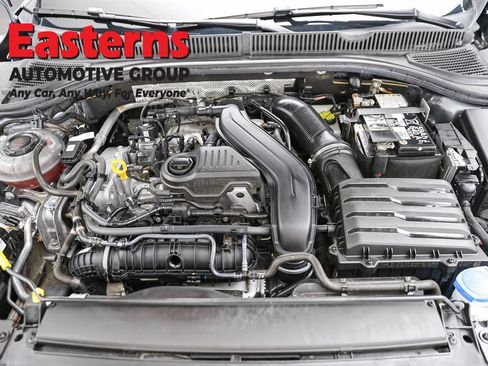 Used 2024 Volkswagen Jetta SE FWD image 7