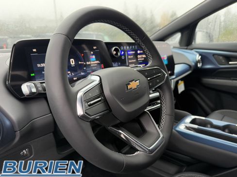 New 2026 Chevrolet Equinox EV LT image 9