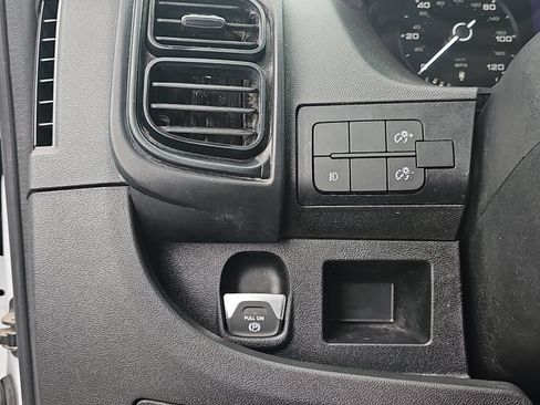 Used 2025 RAM ProMaster 2500 w/ Convenience Group FWD image 23
