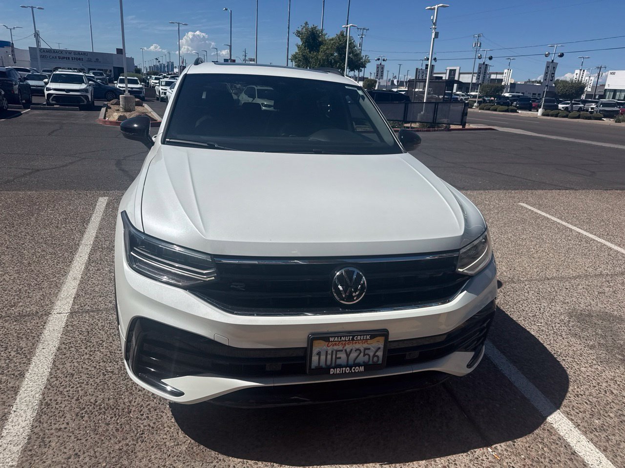 Used 2024 Volkswagen Tiguan SE R-Line AWD/4WD image 10