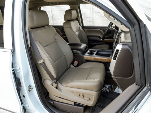 Used 2017 GMC Sierra 1500 SLT image 32