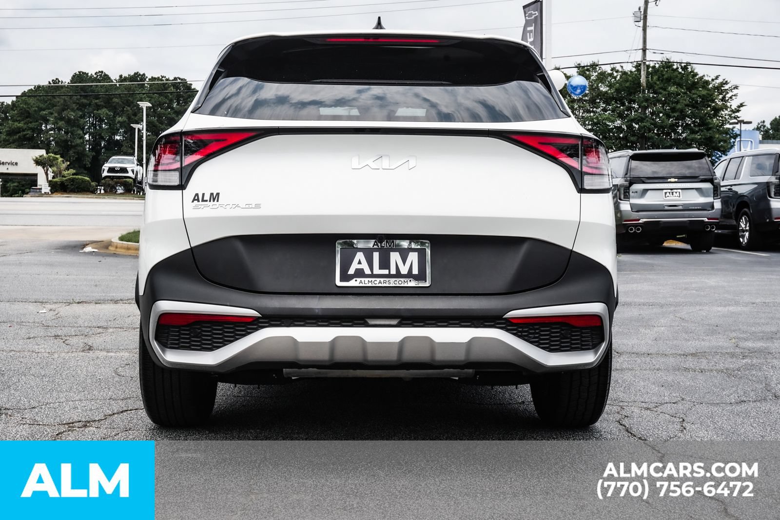 Used 2025 Kia Sportage LX FWD image 12