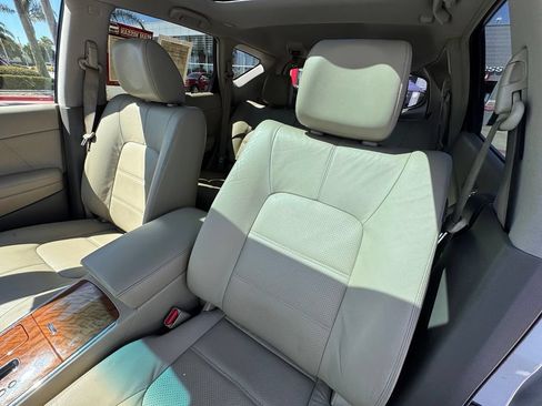 Used 2011 Nissan Murano LE w/ Navigation Pkg FWD image 12