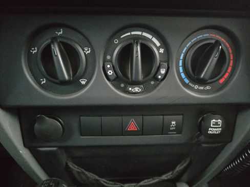 Used 2010 Jeep Wrangler Sport image 34