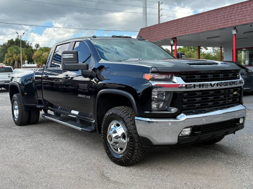 Used 2022 Chevrolet Silverado 3500 LT w/ All Star Edition AWD/4WD image 7