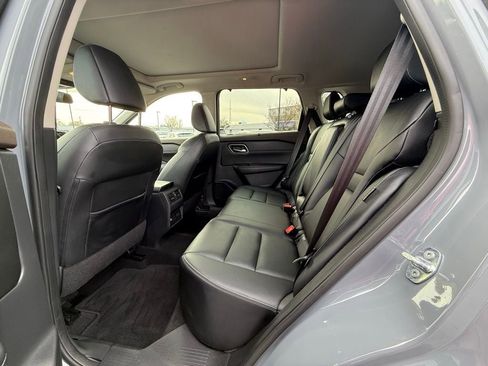 Used 2021 Nissan Rogue SL w/ Premium Package image 15